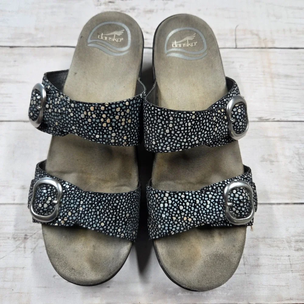 Dansko Wedge Sandal Women 38(7.5) Black Blue Stingray Pebbled Buckle Slide Shoes